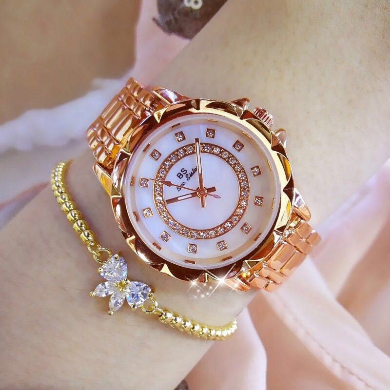 Éléonore de Sauveterre | Linked watch full diamond female watch